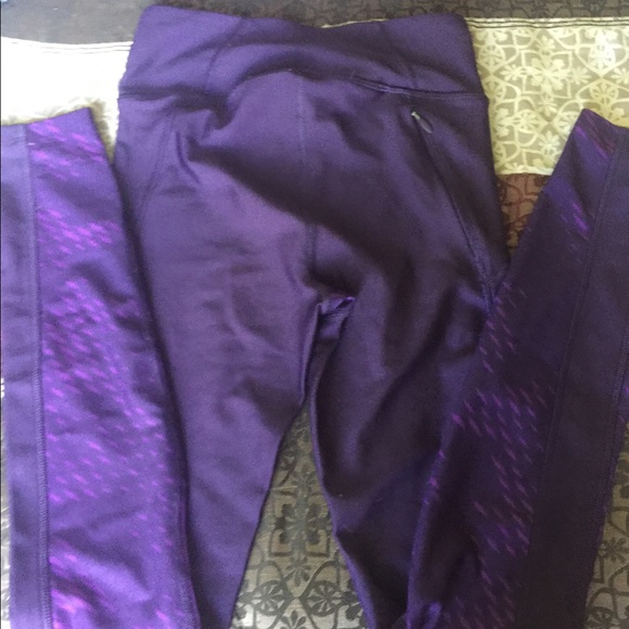 Under Armour leggings really cute - Picture 2 of 2